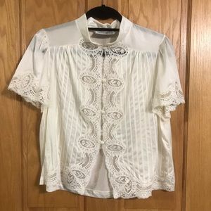 Vintage Lily of France lingerie cropped lace button up blouse night shirt